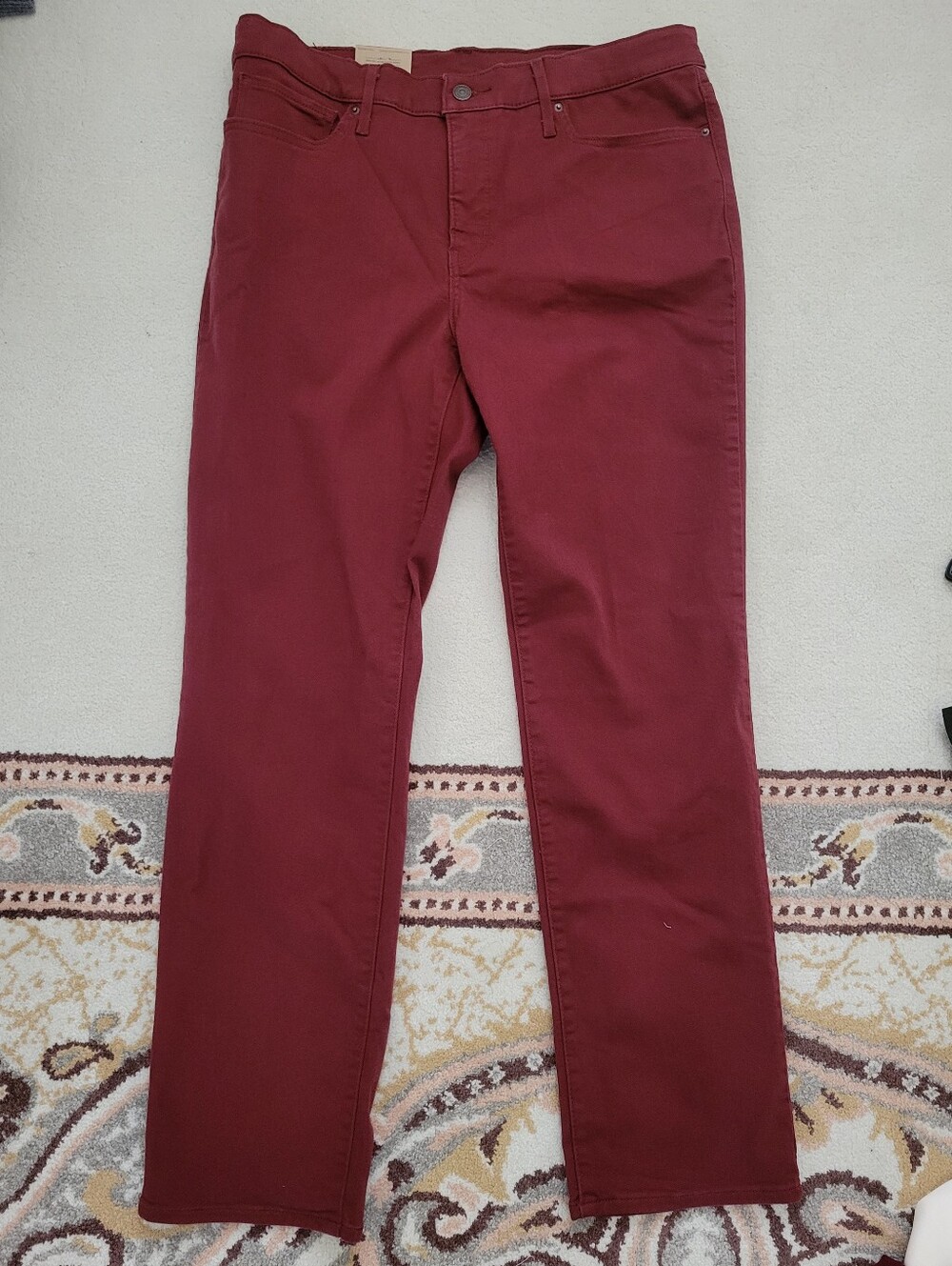Levi's 314 Women's Burgundy New With Tags Shaping Straight Pants